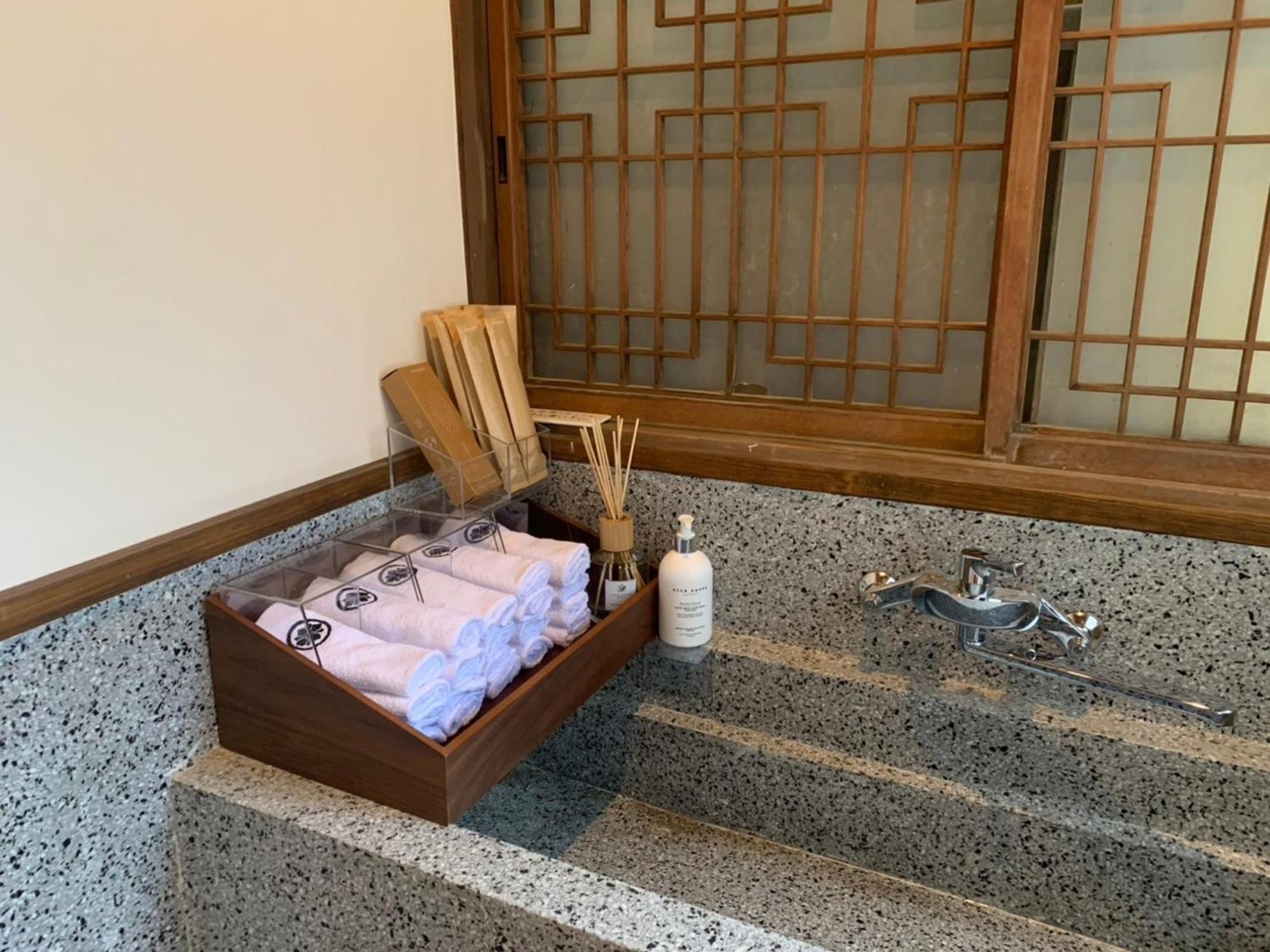 Shiseki Ryokan Kagetsu Taishoukan - Vacation Stay 48535V 武雄 外观 照片
